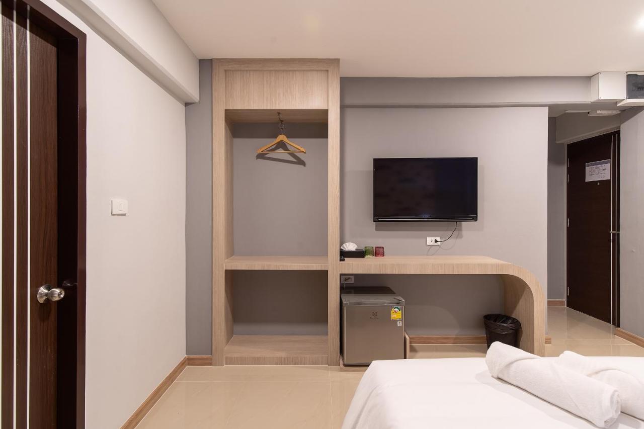 Plaai Play Hotel Rayong Bagian luar foto