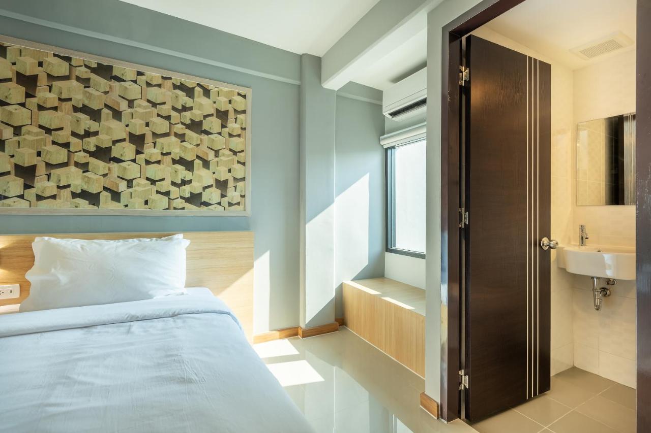 Plaai Play Hotel Rayong Bagian luar foto
